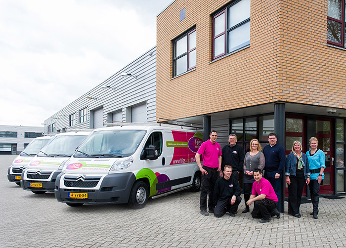 Friss_reiniging_team_kantoor_contact_klantenservice_medewerkers_Waalwijk